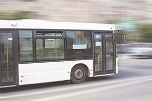 PoE接続による市営バス交通監視システムの構築